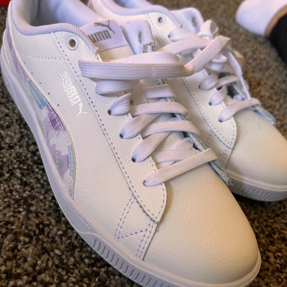 Puma size 9 like brand new